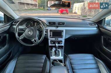 Купе Volkswagen CC / Passat CC 2011 в 