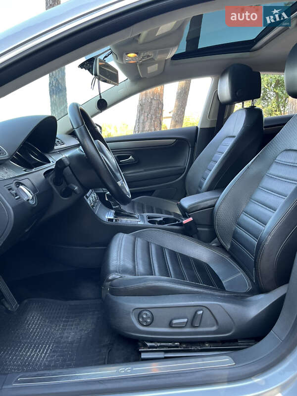 Купе Volkswagen CC / Passat CC 2012 в Виннице