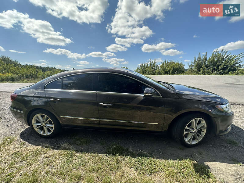 Купе Volkswagen CC / Passat CC 2016 в Лохвице
