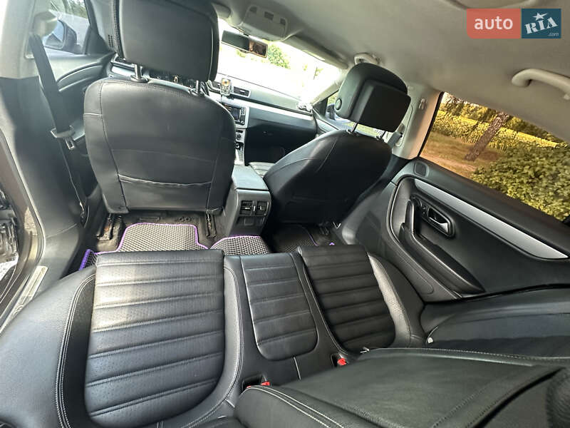 Купе Volkswagen CC / Passat CC 2016 в Лохвице