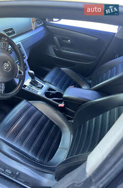 Купе Volkswagen CC / Passat CC 2010 в 