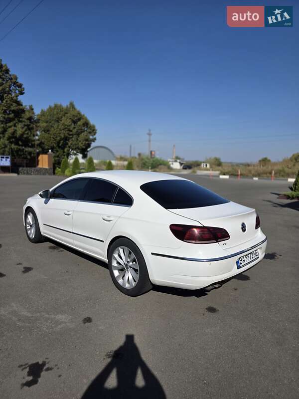Купе Volkswagen CC / Passat CC 2012 в Умани