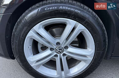Купе Volkswagen CC / Passat CC 2012 в 