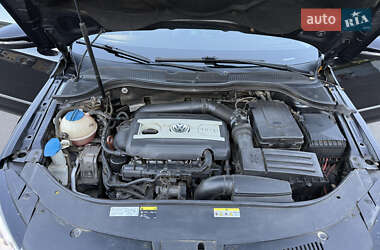 Купе Volkswagen CC / Passat CC 2012 в 