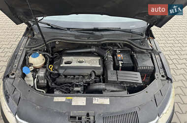 Купе Volkswagen CC / Passat CC 2015 в 