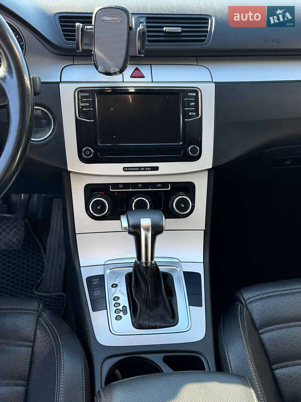 Купе Volkswagen CC / Passat CC 2010 в Житомирі