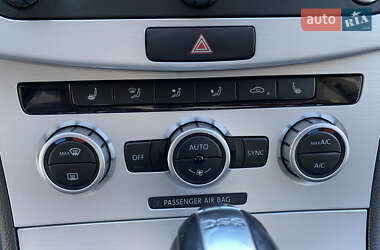 Купе Volkswagen CC / Passat CC 2014 в 