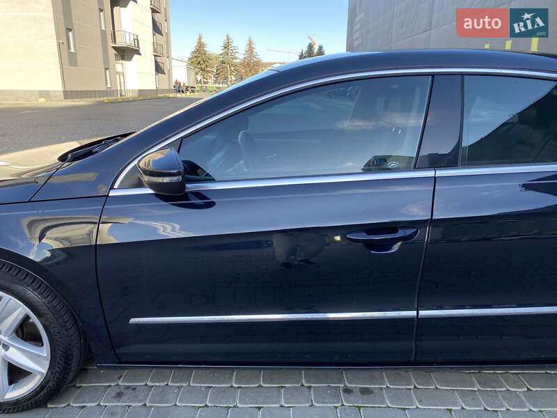 Купе Volkswagen CC / Passat CC 2014 в Львове