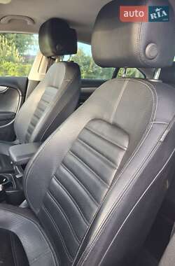 Купе Volkswagen CC / Passat CC 2012 в 