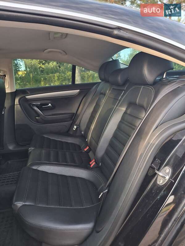 Купе Volkswagen CC / Passat CC 2012 в Виннице