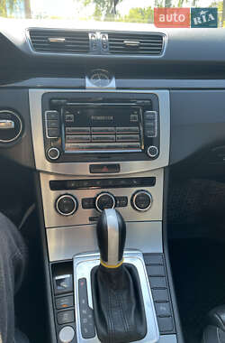 Купе Volkswagen CC / Passat CC 2012 в 