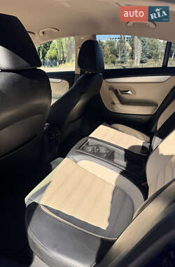 Купе Volkswagen CC / Passat CC 2010 в 