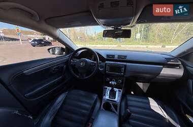 Купе Volkswagen CC / Passat CC 2010 в 