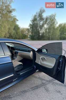 Купе Volkswagen CC / Passat CC 2015 в 