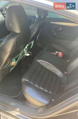 Купе Volkswagen CC / Passat CC 2009 в 