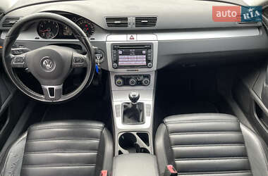 Купе Volkswagen CC / Passat CC 2010 в 