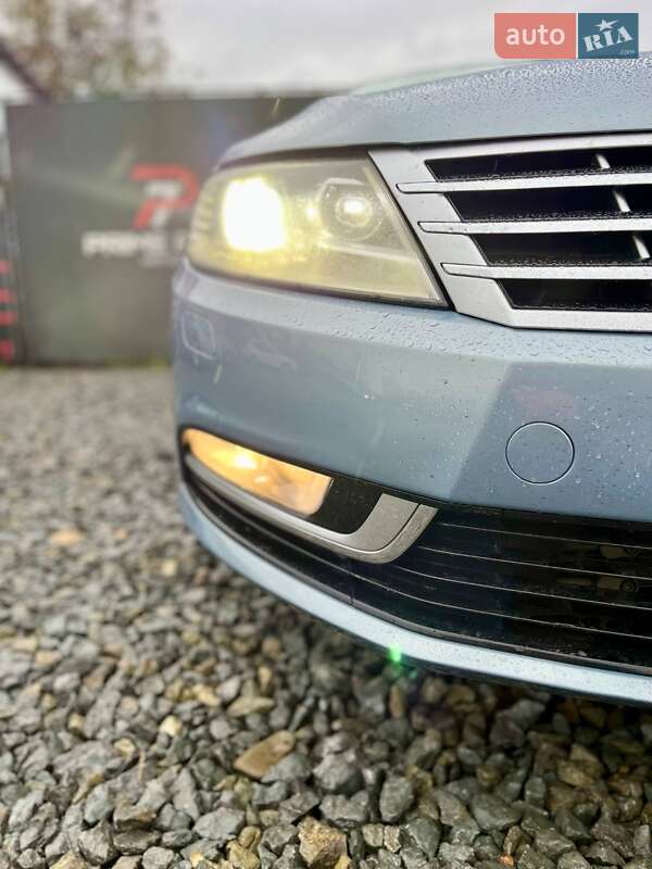 Купе Volkswagen CC / Passat CC 2012 в Черновцах
