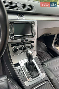 Купе Volkswagen CC / Passat CC 2012 в 