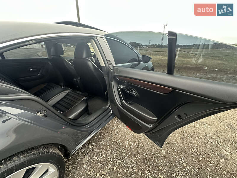 Купе Volkswagen CC / Passat CC 2012 в Полтаві