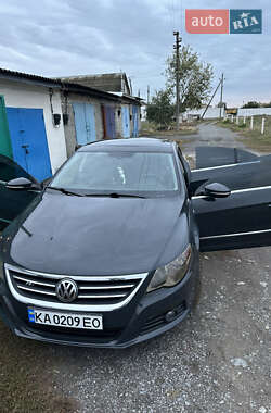 Купе Volkswagen CC / Passat CC 2012 в 