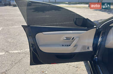 Купе Volkswagen CC / Passat CC 2015 в 