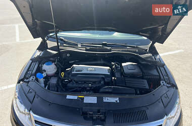 Купе Volkswagen CC / Passat CC 2015 в 