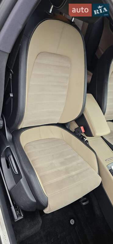 Купе Volkswagen CC / Passat CC 2012 в Києві