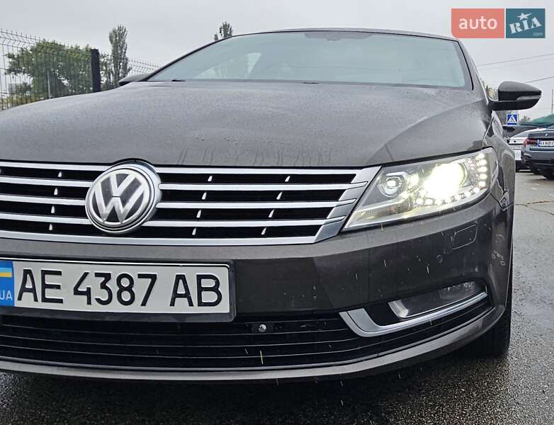 Купе Volkswagen CC / Passat CC 2012 в Києві
