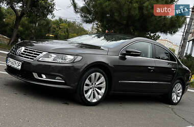 Купе Volkswagen CC / Passat CC 2013 в 