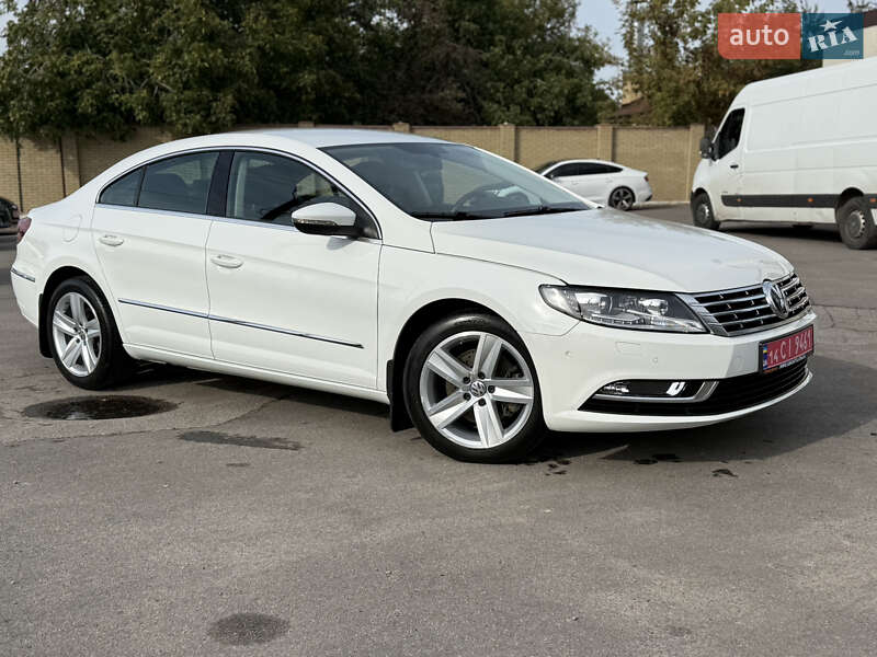 Купе Volkswagen CC / Passat CC 2015 в 