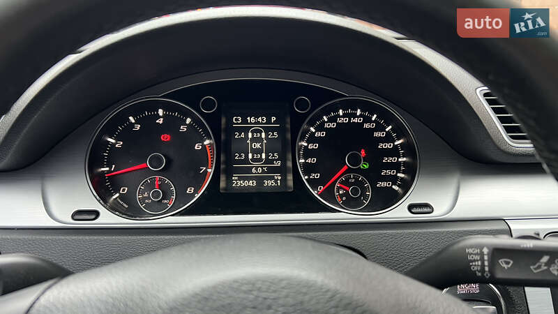 Купе Volkswagen CC / Passat CC 2012 в Львове