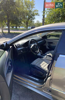 Купе Volkswagen CC / Passat CC 2012 в 