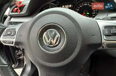 Купе Volkswagen CC / Passat CC 2011 в  фото 62 Купе Volkswagen CC / Passat CC 2011 в