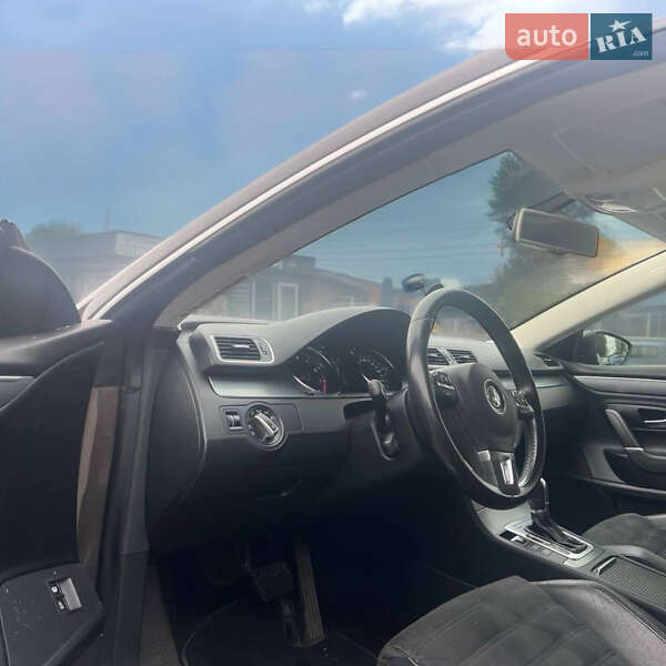 Купе Volkswagen CC / Passat CC 2012 в Киеве