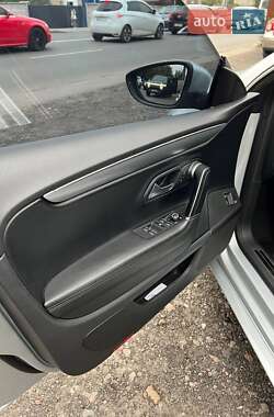 Купе Volkswagen CC / Passat CC 2012 в 