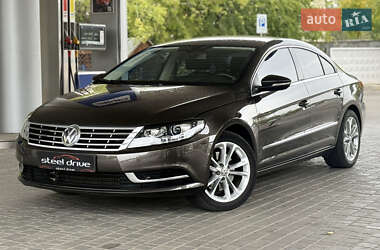 Купе Volkswagen CC / Passat CC 2016 в Миколаєві
