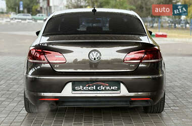 Купе Volkswagen CC / Passat CC 2016 в 