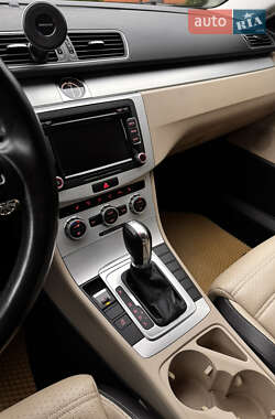 Купе Volkswagen CC / Passat CC 2013 в 