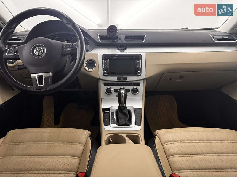 Купе Volkswagen CC / Passat CC 2013 в Виннице