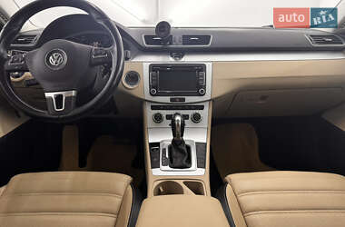 Купе Volkswagen CC / Passat CC 2013 в 