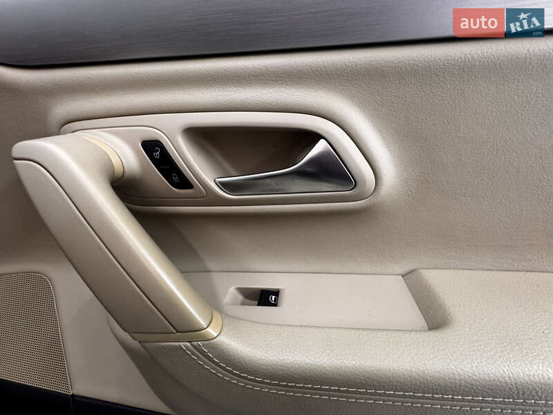 Купе Volkswagen CC / Passat CC 2013 в Виннице