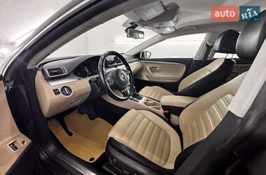 Купе Volkswagen CC / Passat CC 2013 в 