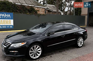 Купе Volkswagen CC / Passat CC 2011 в 