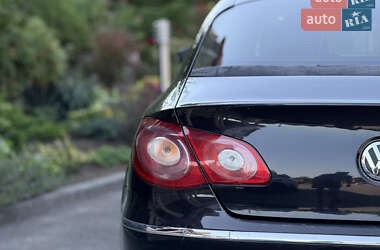Купе Volkswagen CC / Passat CC 2009 в 