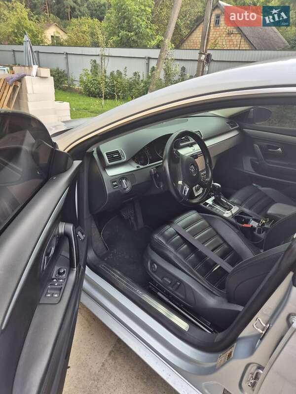 Купе Volkswagen CC / Passat CC 2013 в Киеве