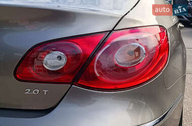 Купе Volkswagen CC / Passat CC 2011 в 