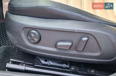 Купе Volkswagen CC / Passat CC 2011 в 