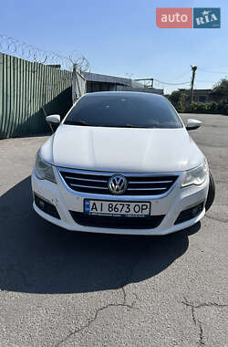 Купе Volkswagen CC / Passat CC 2011 в Киеве