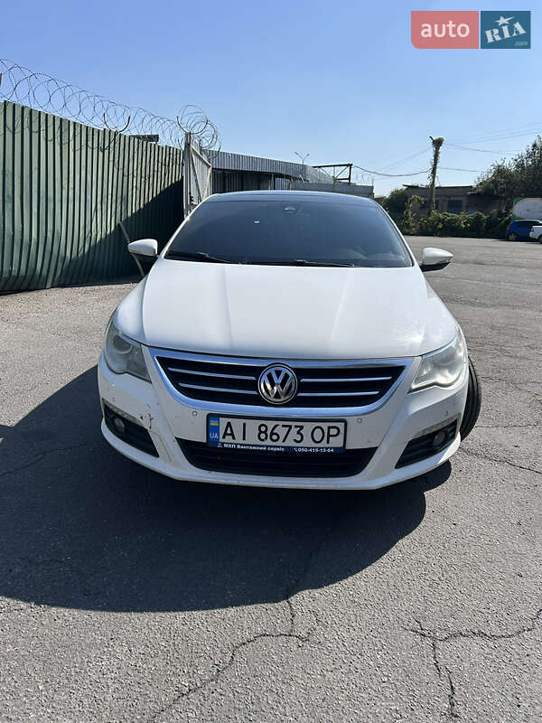 Купе Volkswagen CC / Passat CC 2011 в 