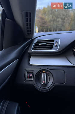 Купе Volkswagen CC / Passat CC 2011 в 